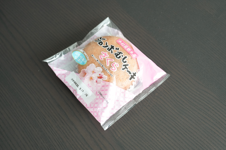 木村屋のジャンボむしケーキ さくらのパッケージデザイン