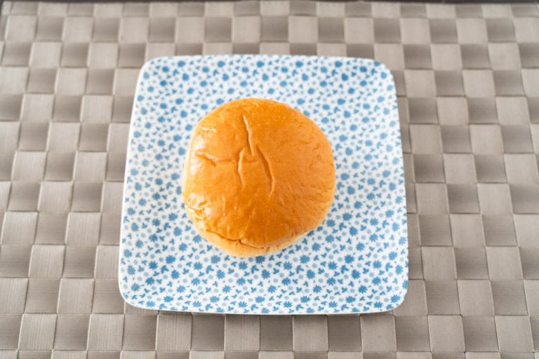 ローソンのホイップあんぱんの見た目