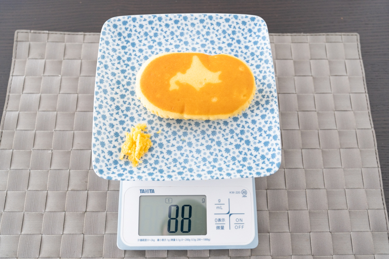 秋限定 北海道チーズ蒸しケーキ紅はるかの重さ88g