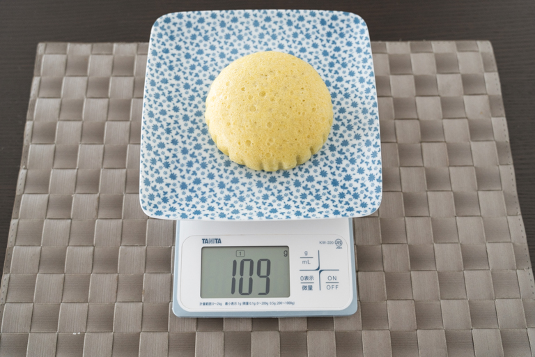 木村屋のジャンボむしケーキシャインマスカットの重さ109g