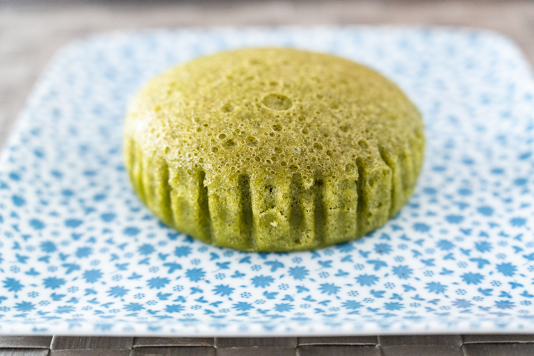 木村屋のジャンボむしケーキ宇治抹茶の厚み