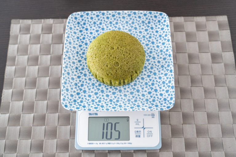 木村屋のジャンボむしケーキ抹茶の重さ105g