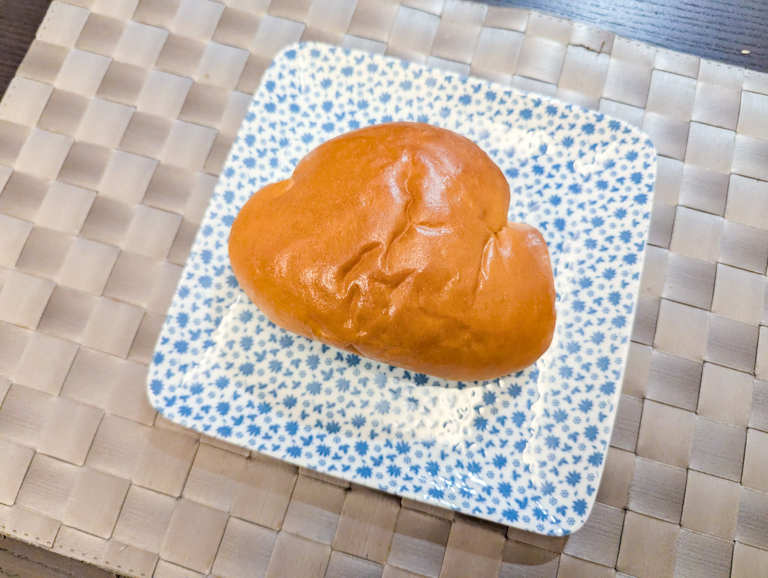 セブン・ザ・プライスのクリームパン